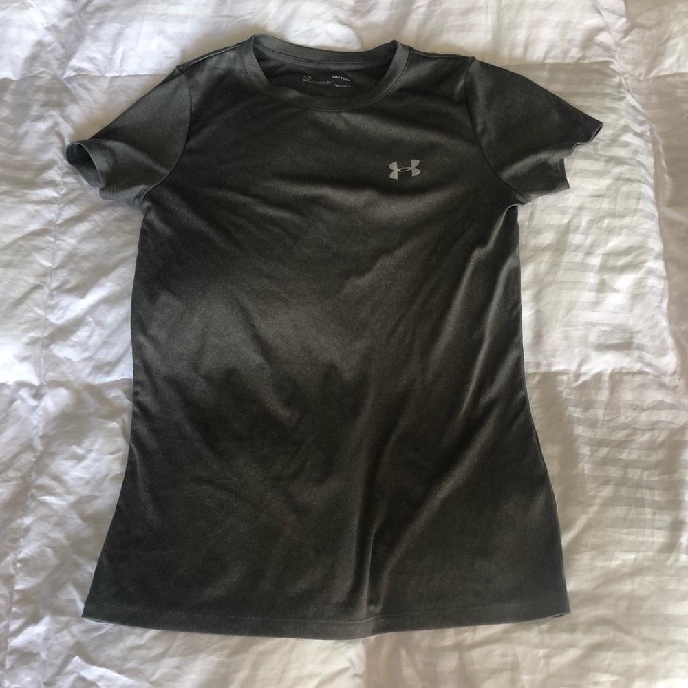 Women’s Under Armour HeatGear loose fit shirt